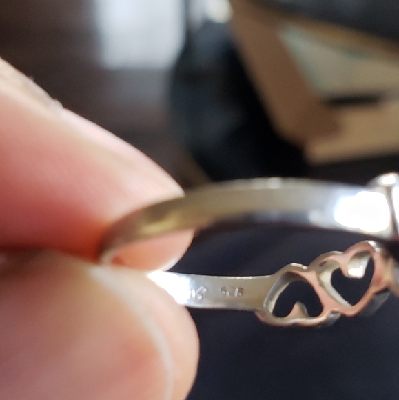 4 hearts sterling silver ring. Size 7 - Picture 3 of 4